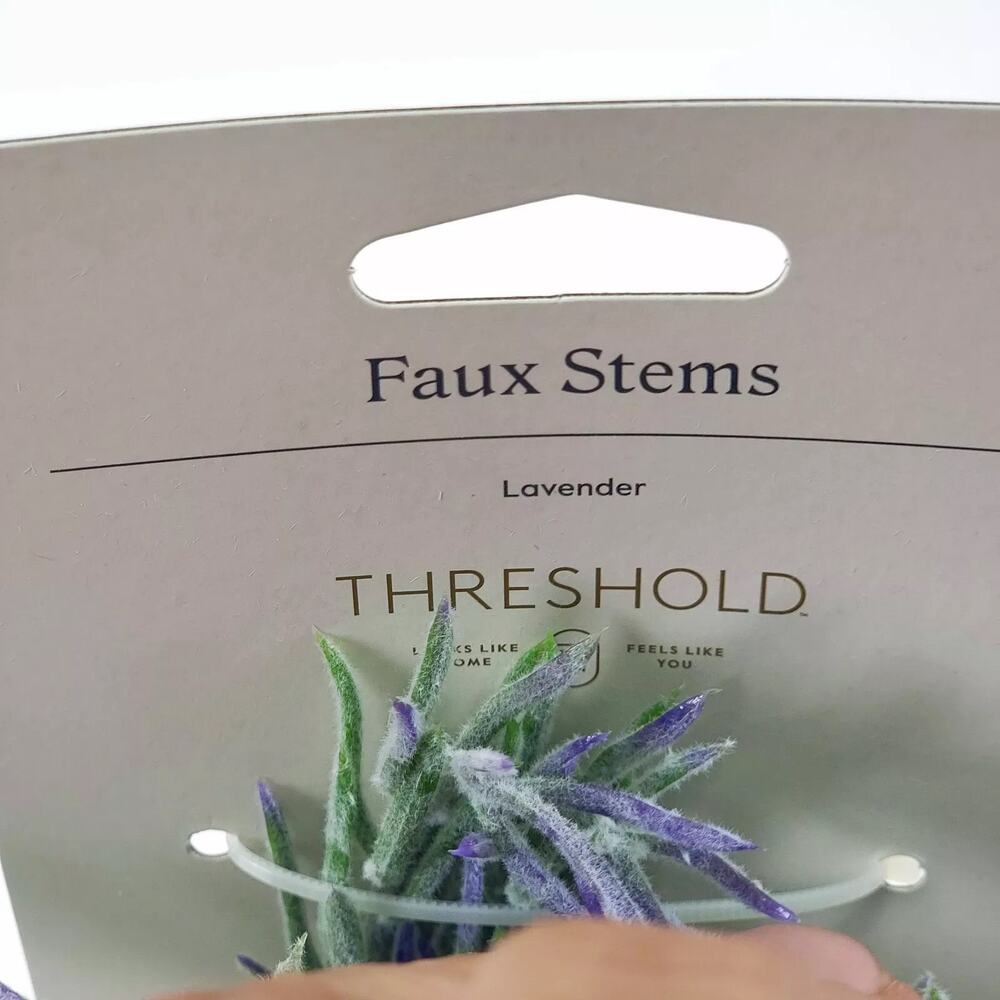 Threshold by Target Faux Blooming Lavender Floral Decor 12" Stems 5 pack‎ NEW - Picture 3 of 4